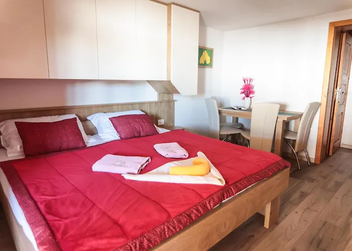 Ekoturizem Vizencar Gæstehus Cerklje na Gorenjskem